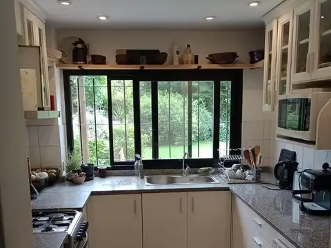 Casa en Alquiler Temporal con 2 cocheras