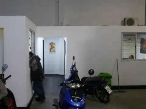 Fondo Comercio en Venta con 1 cochera