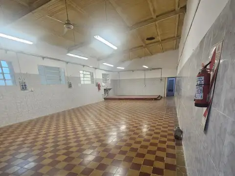 Pavlov  al 1500, metros Casiano Casas