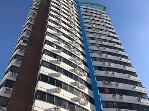 Angel Delia 800, Piso 7