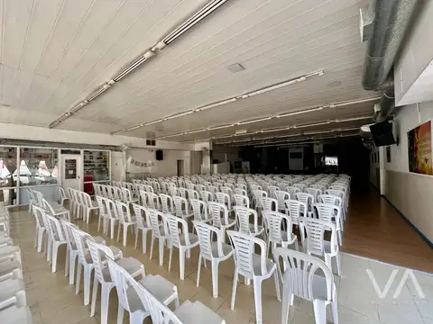 Avenida Jacinto Peralta Ramos 700