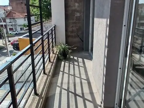 Departamento en Alquiler en Lanus, $ 670.000