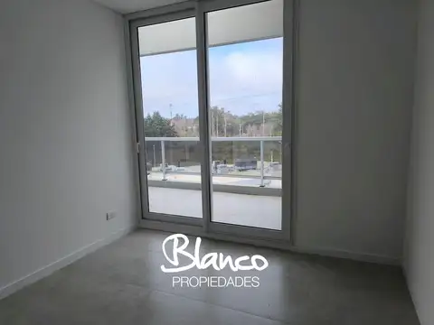 Departamento en Alquiler con 1 cocheras