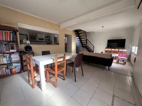 Depto Tipo Casa en Venta de 2 dormitorios