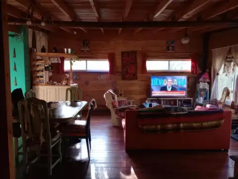 Casa 3 ambientes con 2 baños