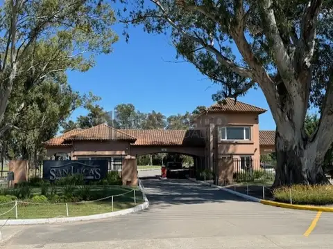 Hermoso lote de 1112 m2 en Barrio San Lucas