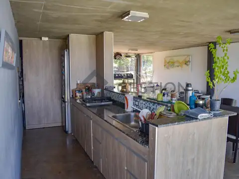 Casa en Venta con 4 cocheras