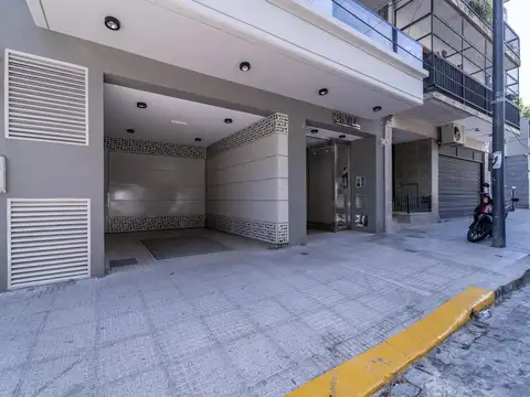 Cnel. Ramon Falcon 4945 , Piso 4