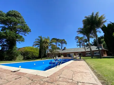 Casa en Venta en Los Acantilados, USD 480.000