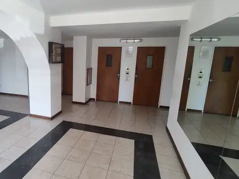 Departamento en Alquiler en Sarandi, $ 480.000