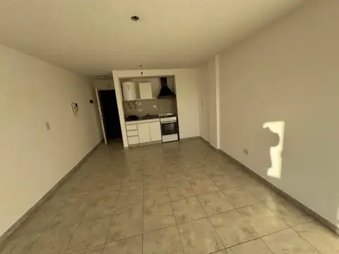 Departamento en Alquiler en Moron, $ 400.000