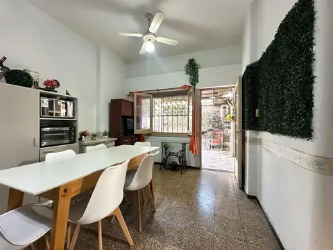Casa 3 ambientes con 1 baño