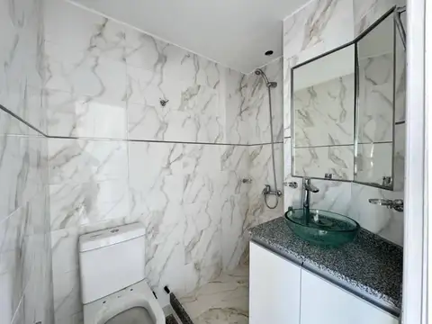 Departamento en Venta en Parque Luro, USD 115.000