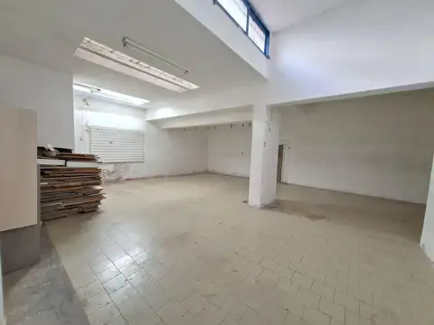 Galpon en Venta 8  mts Frente