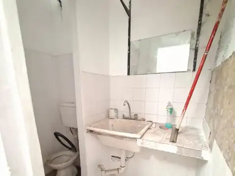 Av. Regimiento de Patricios al 700 Barracas CABA