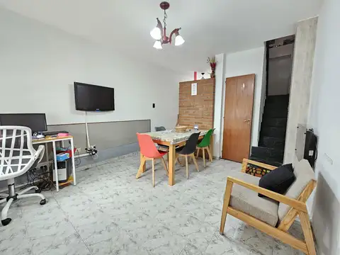 PH de 4 ambientes con patio! Villa Urquiza.