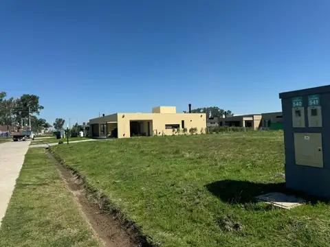 Lote de 800m2 en la Magdalena barrio Green