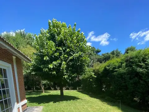 Casa en Venta en Solar Del Bosque, USD 220.000