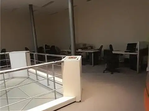 Oficina en Venta 70 años