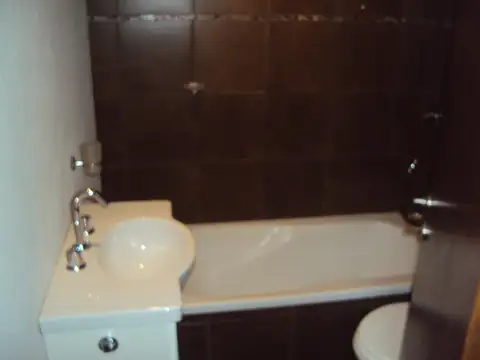 Departamento en Alquiler en Quilmes, $ 400.000