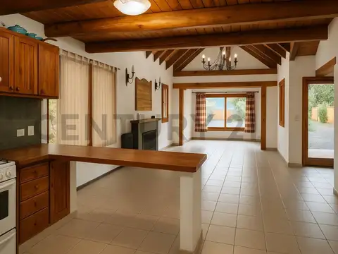 Casa 5 ambientes con 2 baños