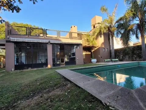 IMPORTANTE CASA EN VENTA 3 DORMITORIOS PILETA QUINCHO VILLA ALLENDE