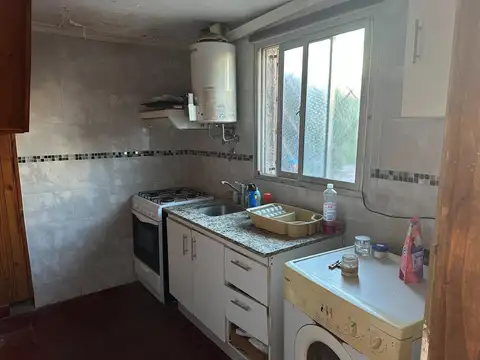 Casa 3 ambientes con 2 baños