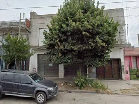 VENTA EN BLOCK 2 LOCALES + PHS CERRITO