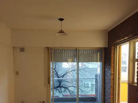 Departamento en Alquiler en Republica De La Sexta, $ 500.000