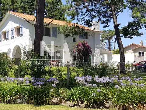 Casa en Venta en Playa Mansa, USD 1.100.000