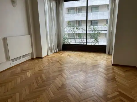 Oficina 4 ambientes con 1 baño