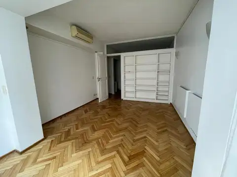 Oficina en Alquiler al Norte