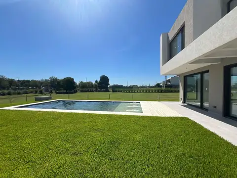 Casa en Venta 1 año