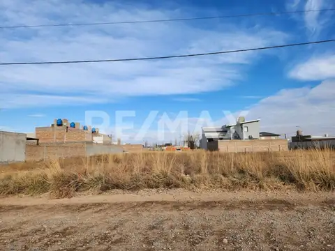 LOTE DE 379,89 M2 EN LOS PERALES FERNANDEZ ORO