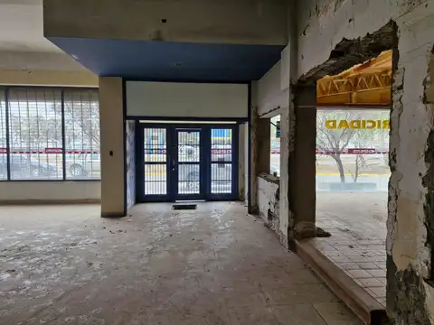 Local en Alquiler 45 años