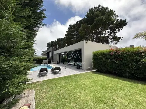 Jorge Newbery 4550, Mar Del Plata, Buenos Aires, Argentina.