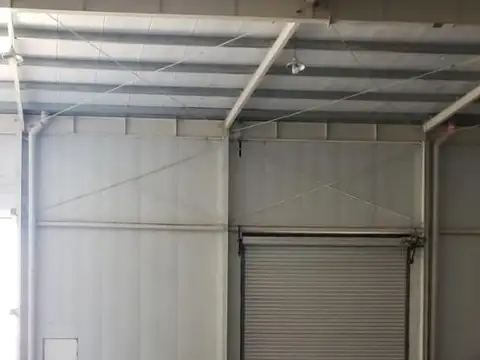 Galpon en Alquiler en Alvear, USD 3.400