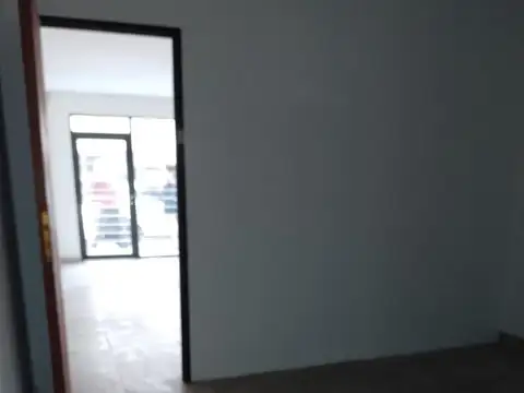 Alquiler LOCAL COMERCIAL - Rioja 2718