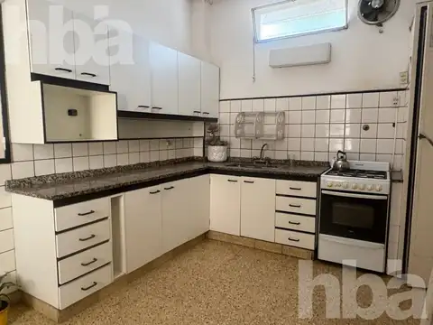 Depto Tipo Casa en Venta de 4 dormitorios