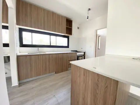 CASA EN VENTA EN SANTA EMILIA - PILAR DEL ESTE