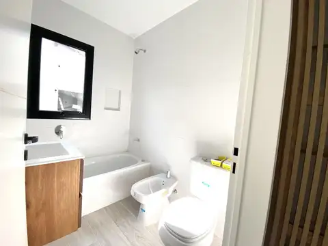 CASA EN VENTA EN SANTA EMILIA - PILAR DEL ESTE