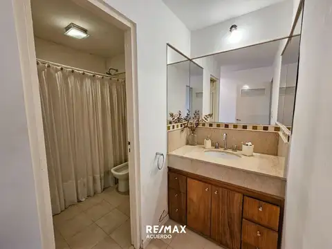 Casa 2 ambientes con 1 baño