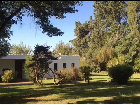 Quinta sobre las barrancas del cazador vista a laguna en alquiler