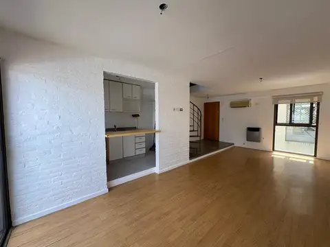Duplex  en Alquiler 3 ambientes Don Bosco al 200