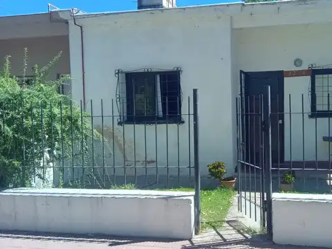 CASA EN VENTA  BARRIO OÑA FINANCIACION PROPIA