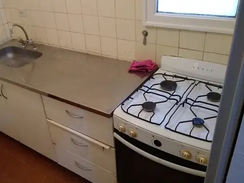 Colegiales 2 Ambientes Lateral Muy Buen Estado