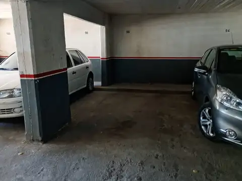 Cochera en Venta Cubierta