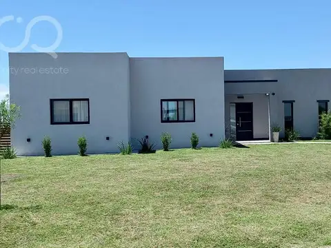 OPORTUNIDAD CASA EN VENTA EN SAN SEBASTIAN