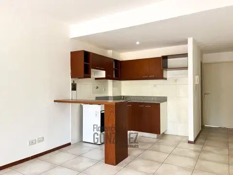 Departamento en Alquiler en Villa Luro, $ 700.000