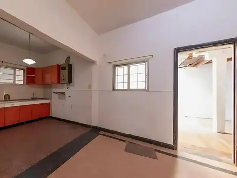 Depto Tipo Casa en Venta al Este
